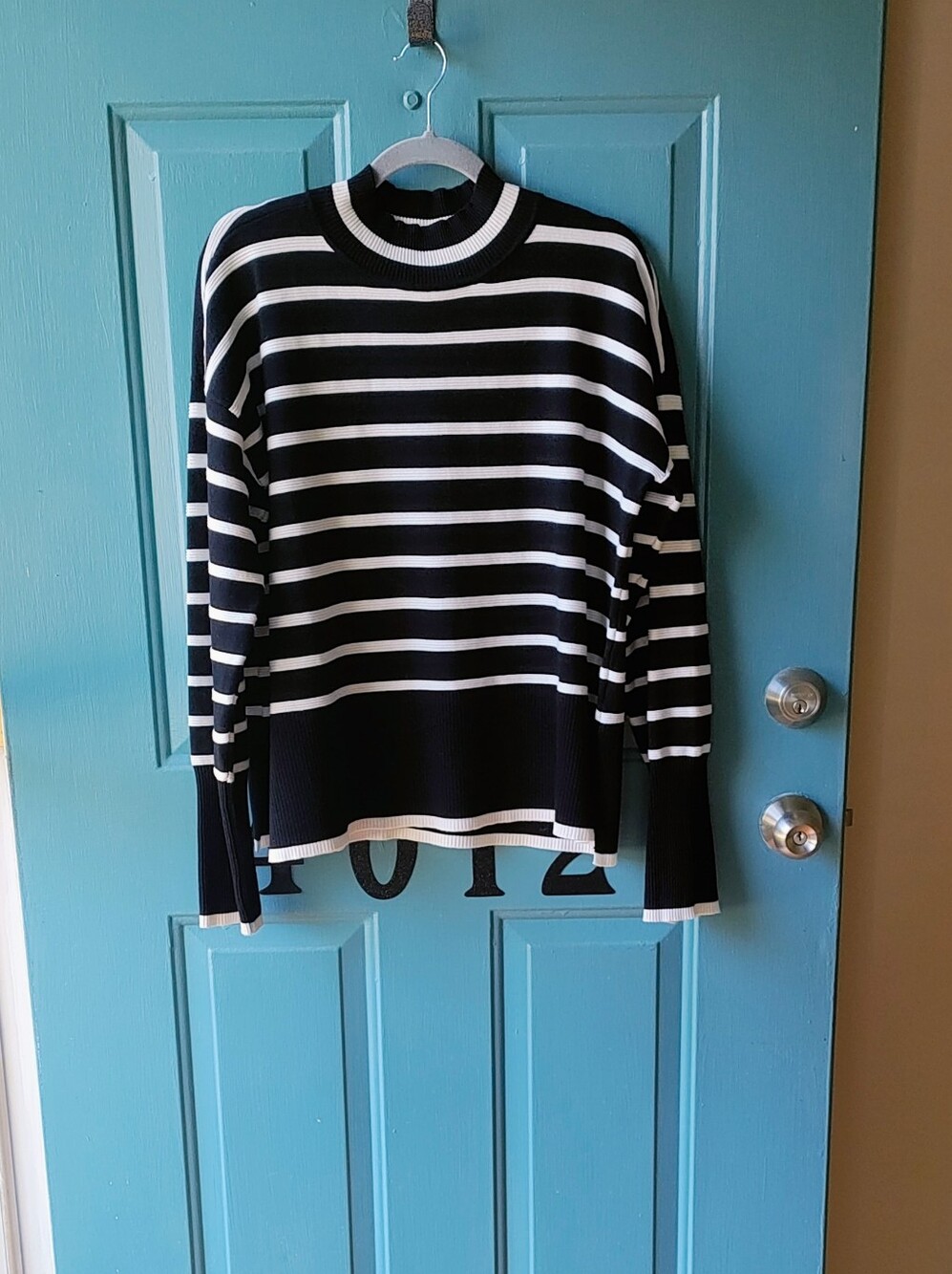 NWOT Rachel Zoe Black & Cream Mock Neck Sweater